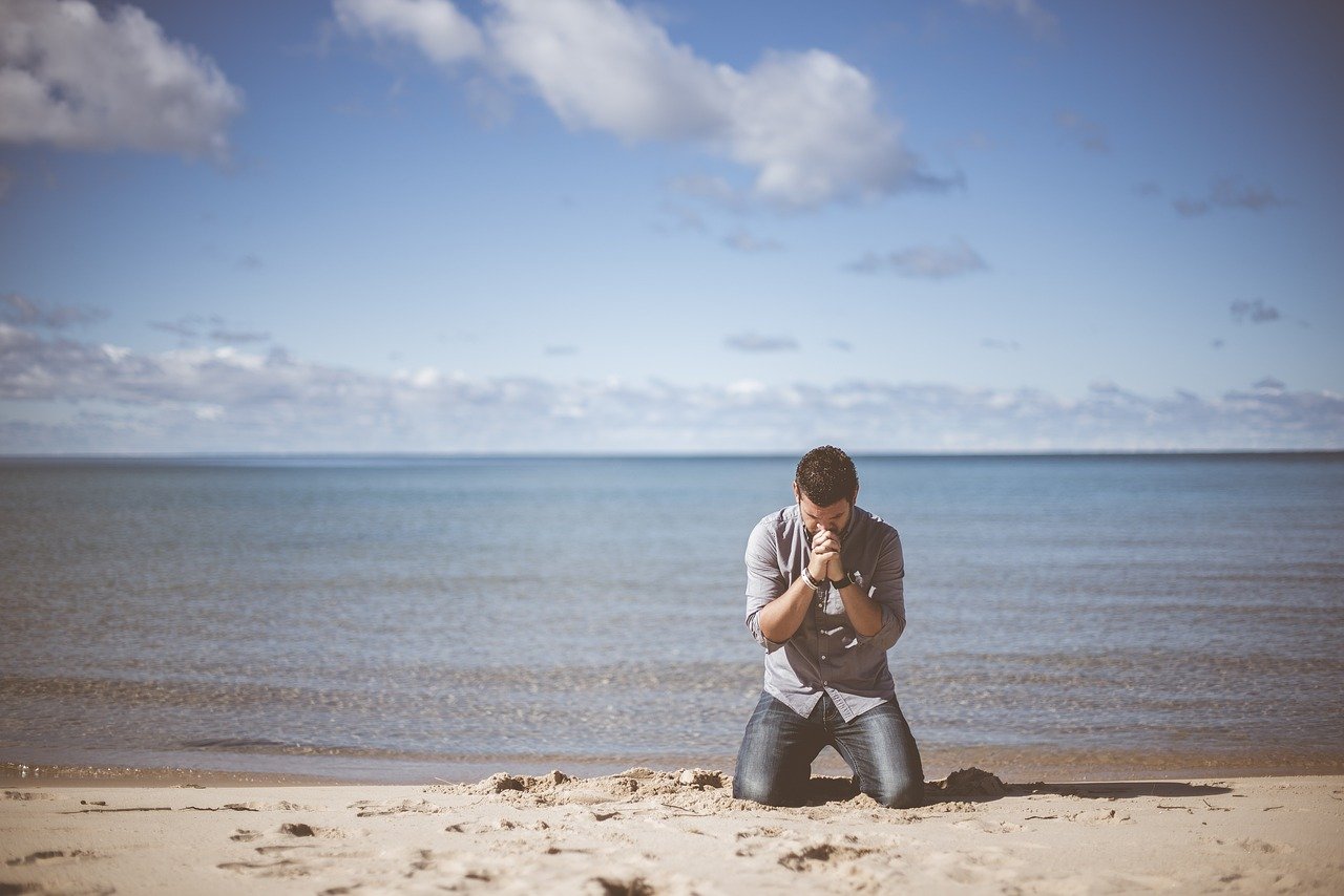 beach, nature, idyllic, man, ocean, peaceful, person, praying, sand, sea, seashore, seaside, shadow, sky, water, kneeling, begging, blue sky, blue beach, blue water, blue sea, blue ocean, blue pray, blue peace, blue sand